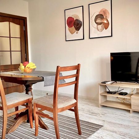 Cozy & Modern 1Br Apart For 4 Guests Next To Medical University & Free Parking Stara Zagora Exteriör bild