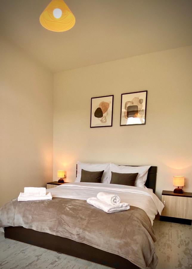 Cozy & Modern 1Br Apart For 4 Guests Next To Medical University & Free Parking Stara Zagora Exteriör bild