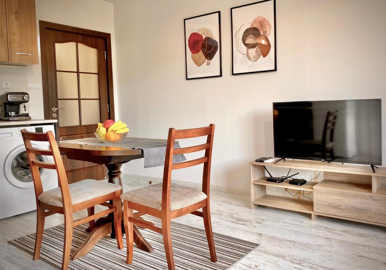 Cozy & Modern 1Br Apart For 4 Guests Next To Medical University & Free Parking Stara Zagora Exteriör bild