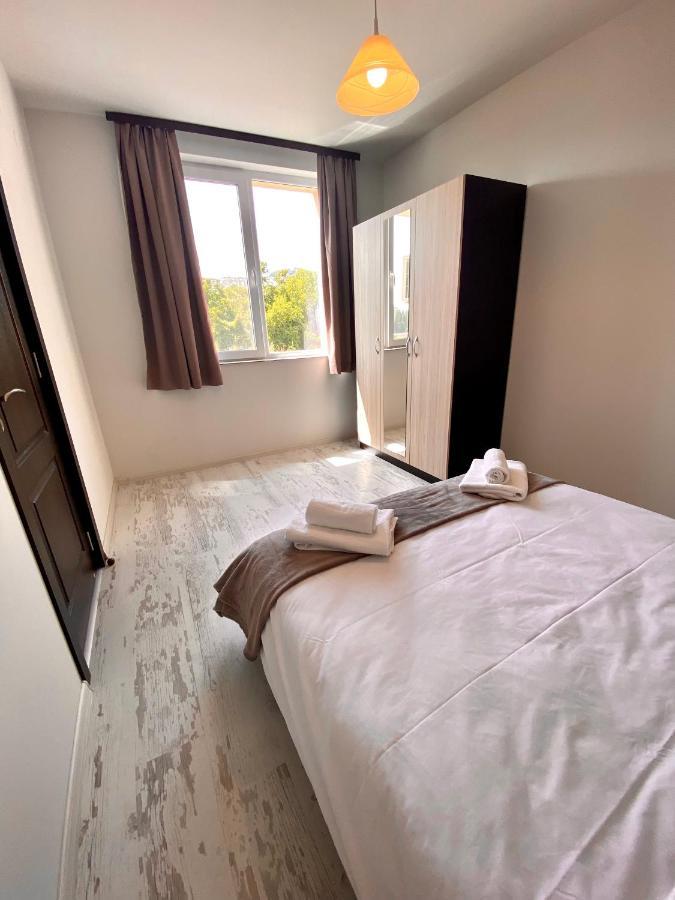 Cozy & Modern 1Br Apart For 4 Guests Next To Medical University & Free Parking Stara Zagora Exteriör bild