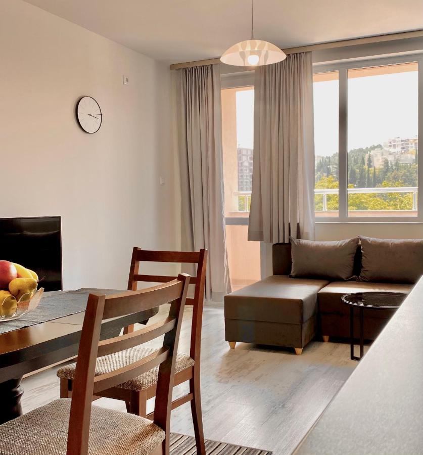 Cozy & Modern 1Br Apart For 4 Guests Next To Medical University & Free Parking Stara Zagora Exteriör bild